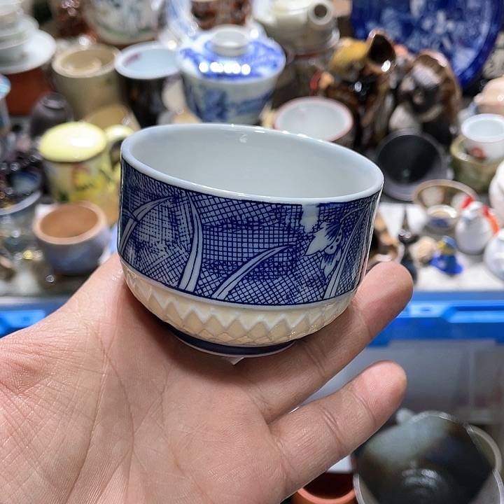 瓷片在你身边的人是你