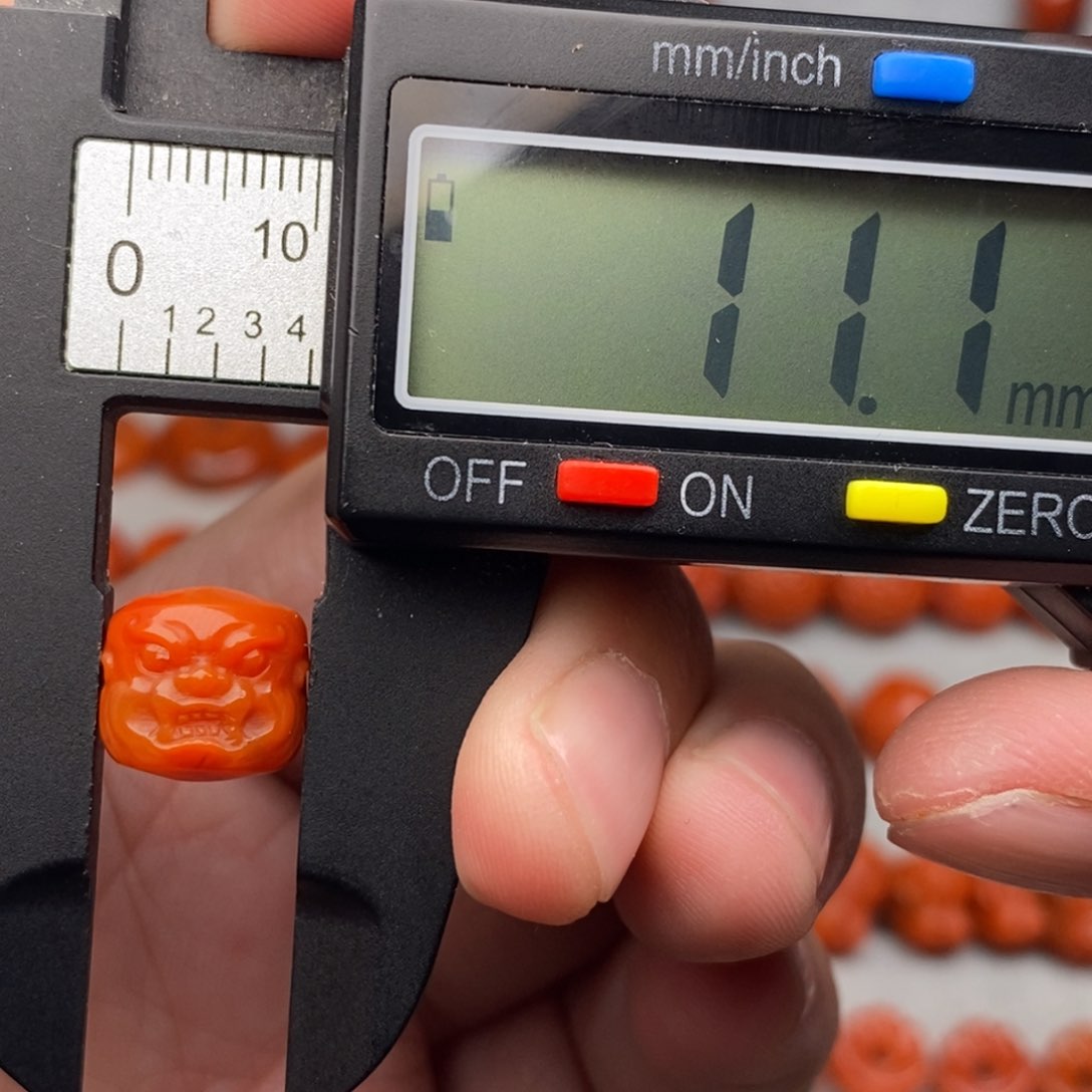 南红玛瑙配饰未镶嵌有瑕疵特惠