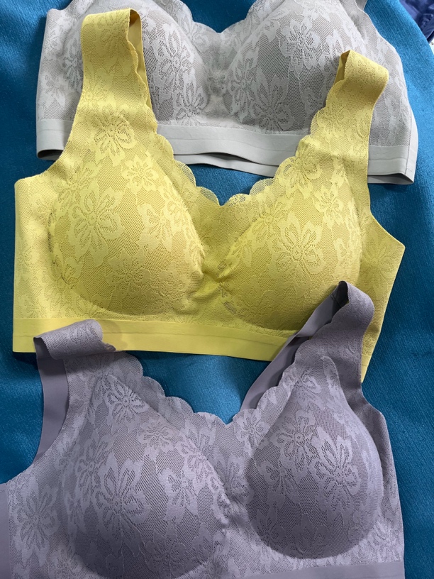 6891女士无痕无钢圈蕾丝美背聚拢内衣随机送一件