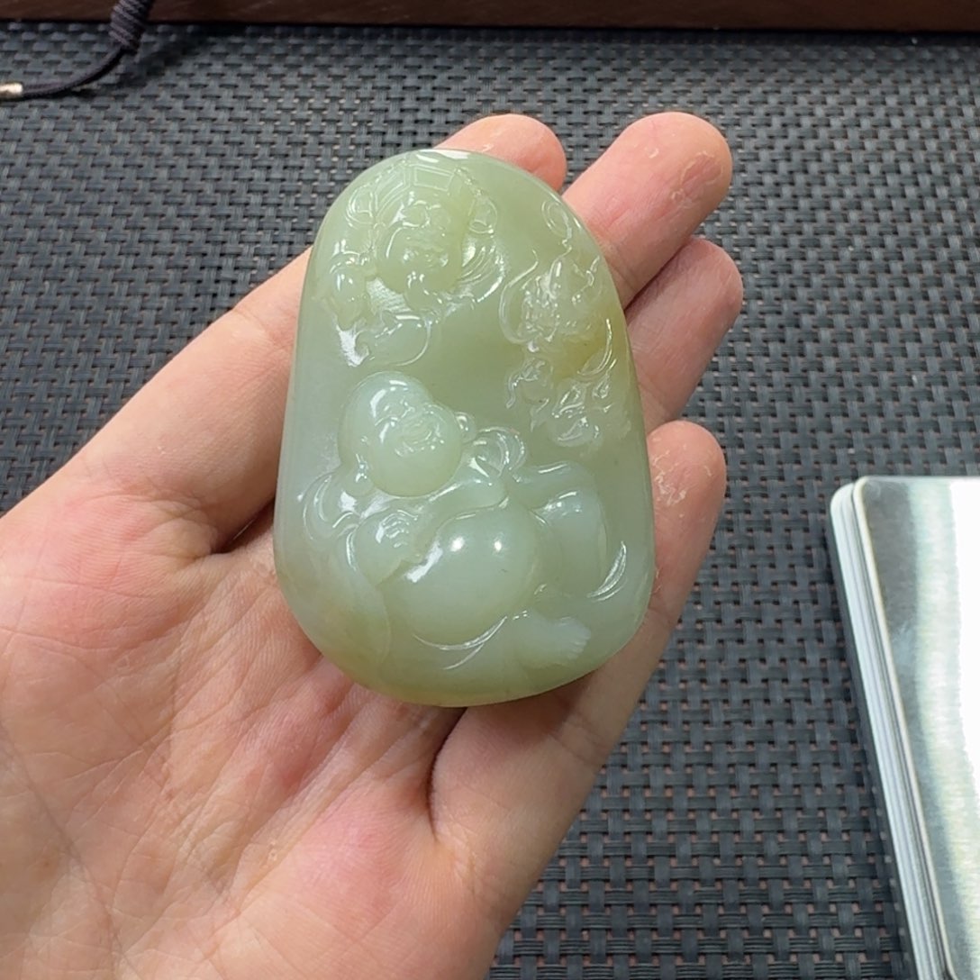 和田玉未镶嵌手链近况挂件