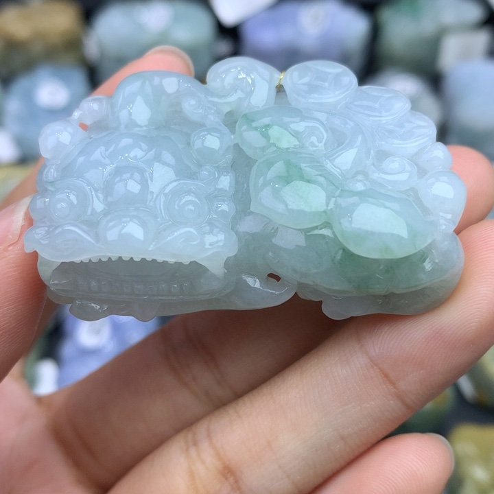 翡翠颈饰未镶嵌天然缅甸翡翠