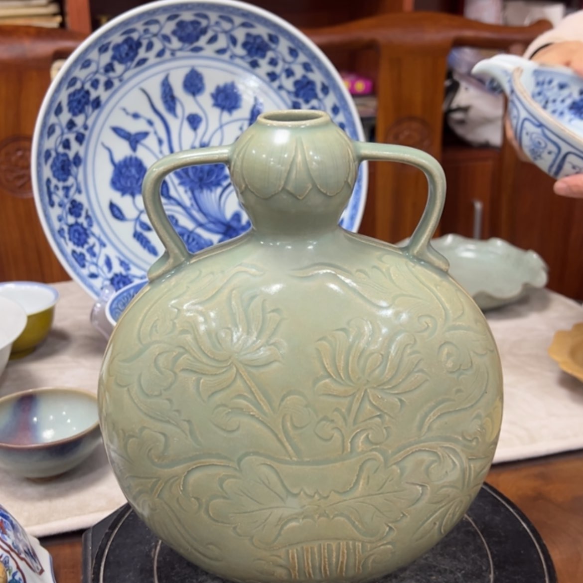 【闪购商品】越窑抱月瓶好的很