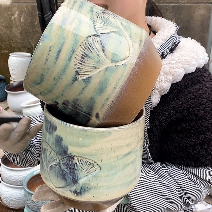 红泥花盆瑕疵口17高17