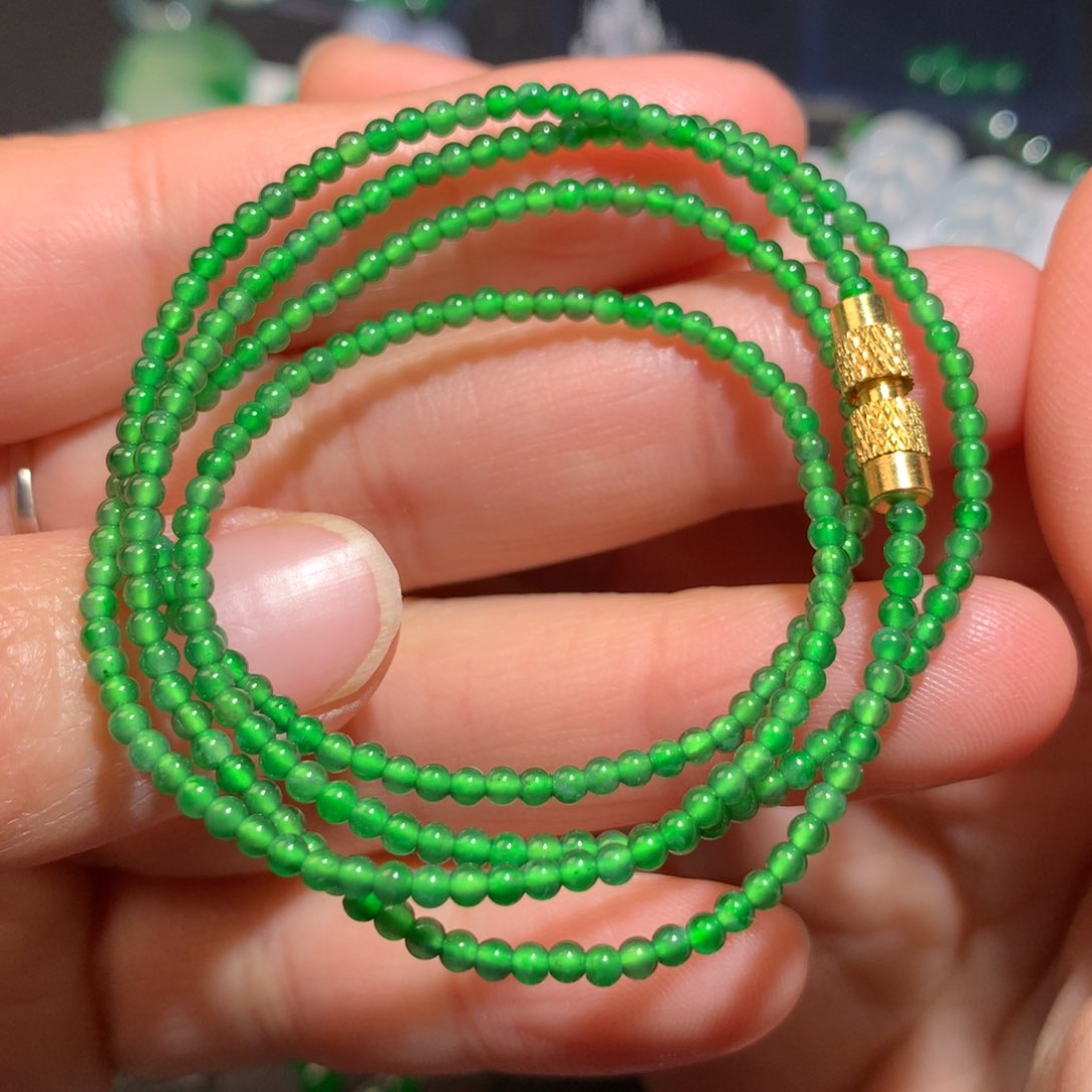 翡翠颈饰未镶嵌珠串