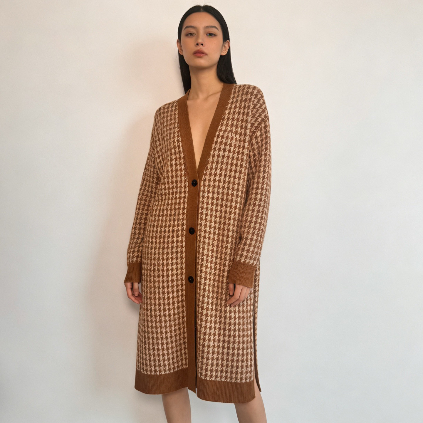 99新 Hermes/爱马仕 E600115/99新/棕白V领长款针织外套/尺码34