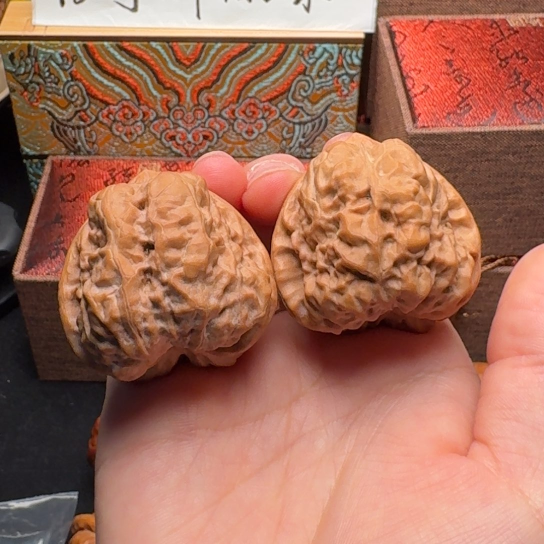 磊***文玩核桃精品蛤蟆39