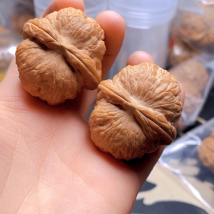 文玩核桃吊坠平谷元宝