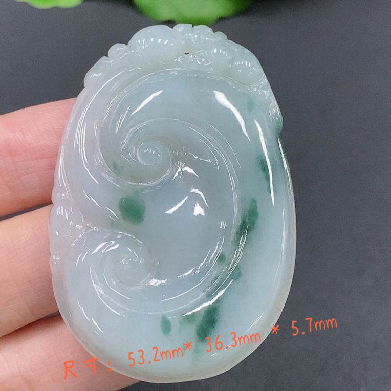 翡翠A货飘蓝花如意