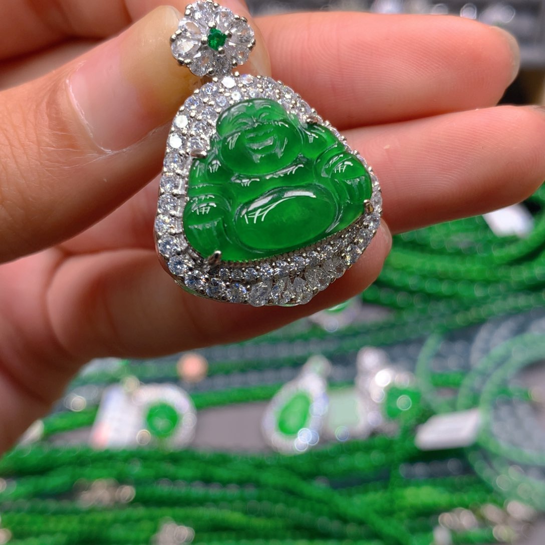 翡翠手链未镶嵌天然翡翠