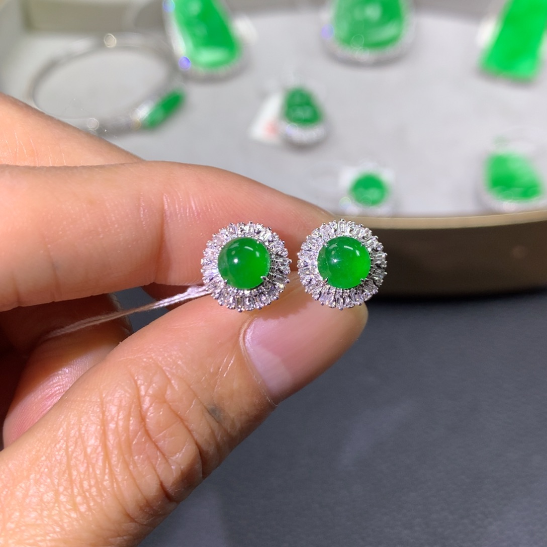 翡翠耳饰18K金镶嵌翡翠