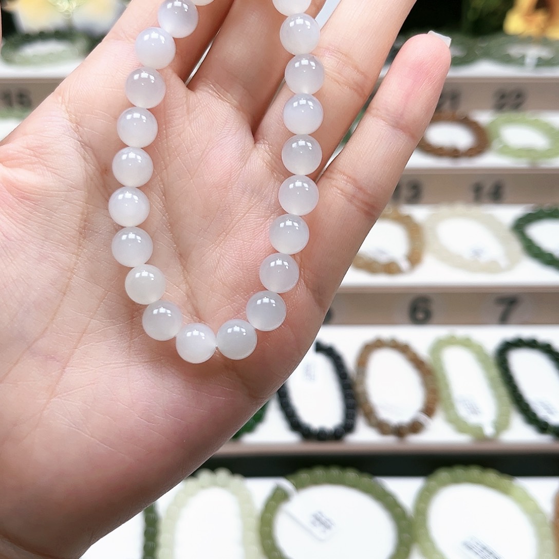 ****方和田玉未镶嵌手链