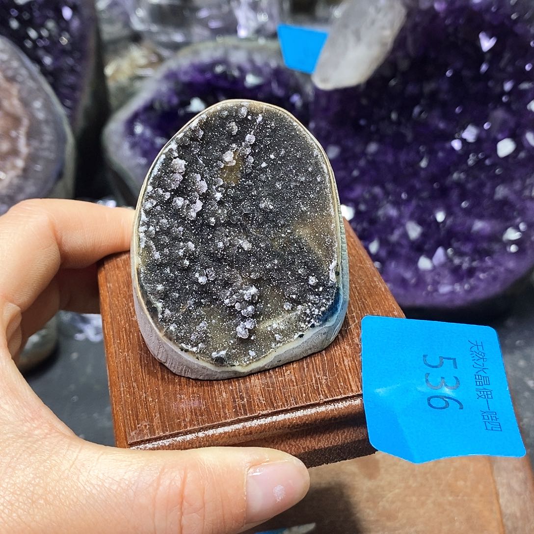 水晶大型摆件（非配饰）未镶嵌