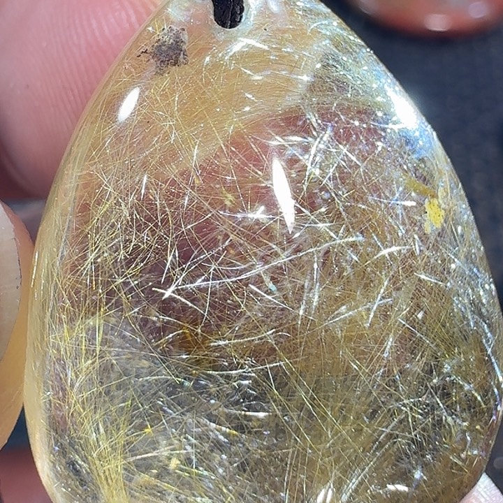 可***好未镶嵌颈饰水晶好