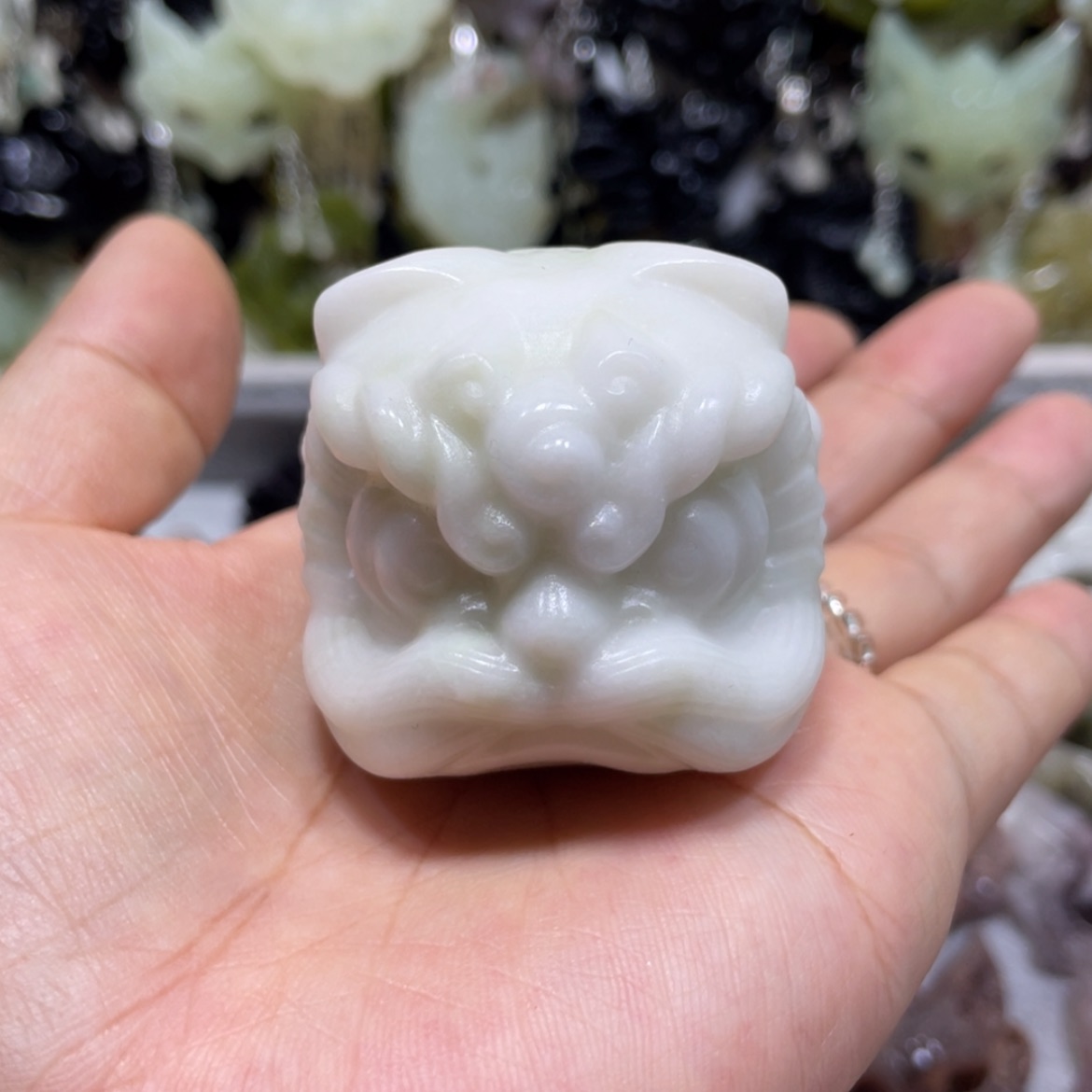 【闪购商品】岫玉颈饰未镶嵌70手把