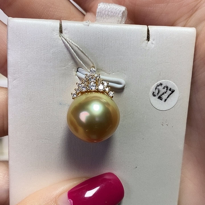 海水珍珠吊坠(不含链)18K金镶嵌王****?