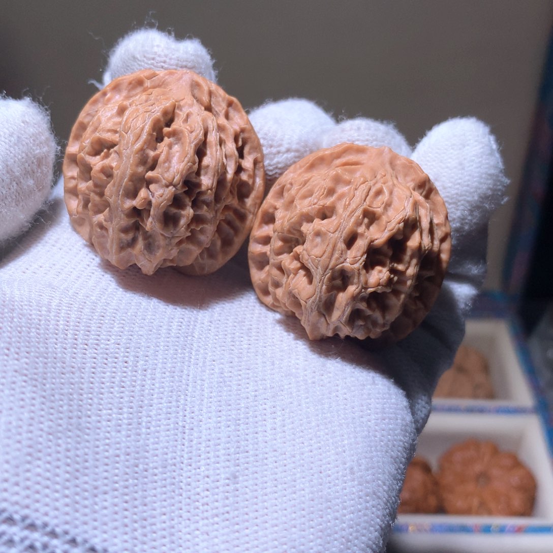 文玩核桃把件苹果园