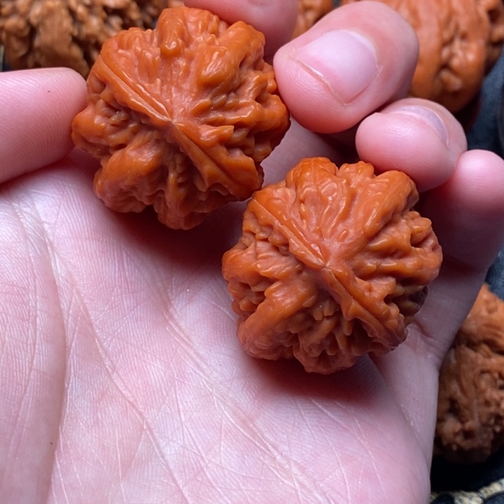 吊坠文玩核桃京八棱