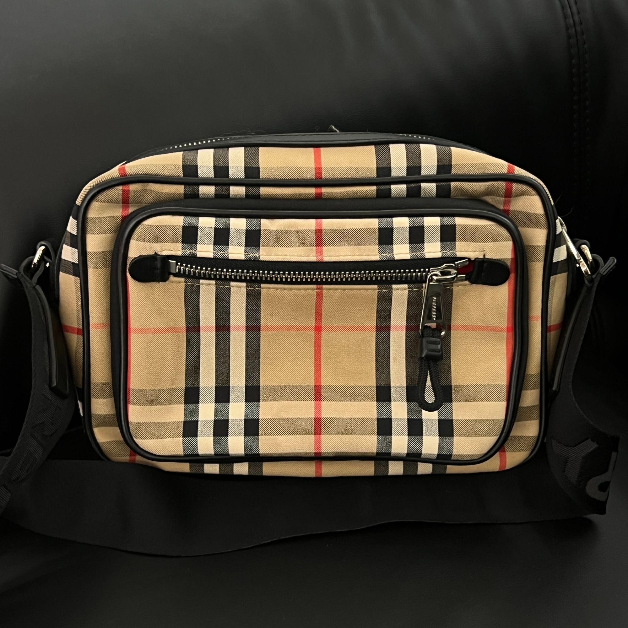 95新 BURBERRY/博柏利 千禧一代-格纹斜挎相机14186189