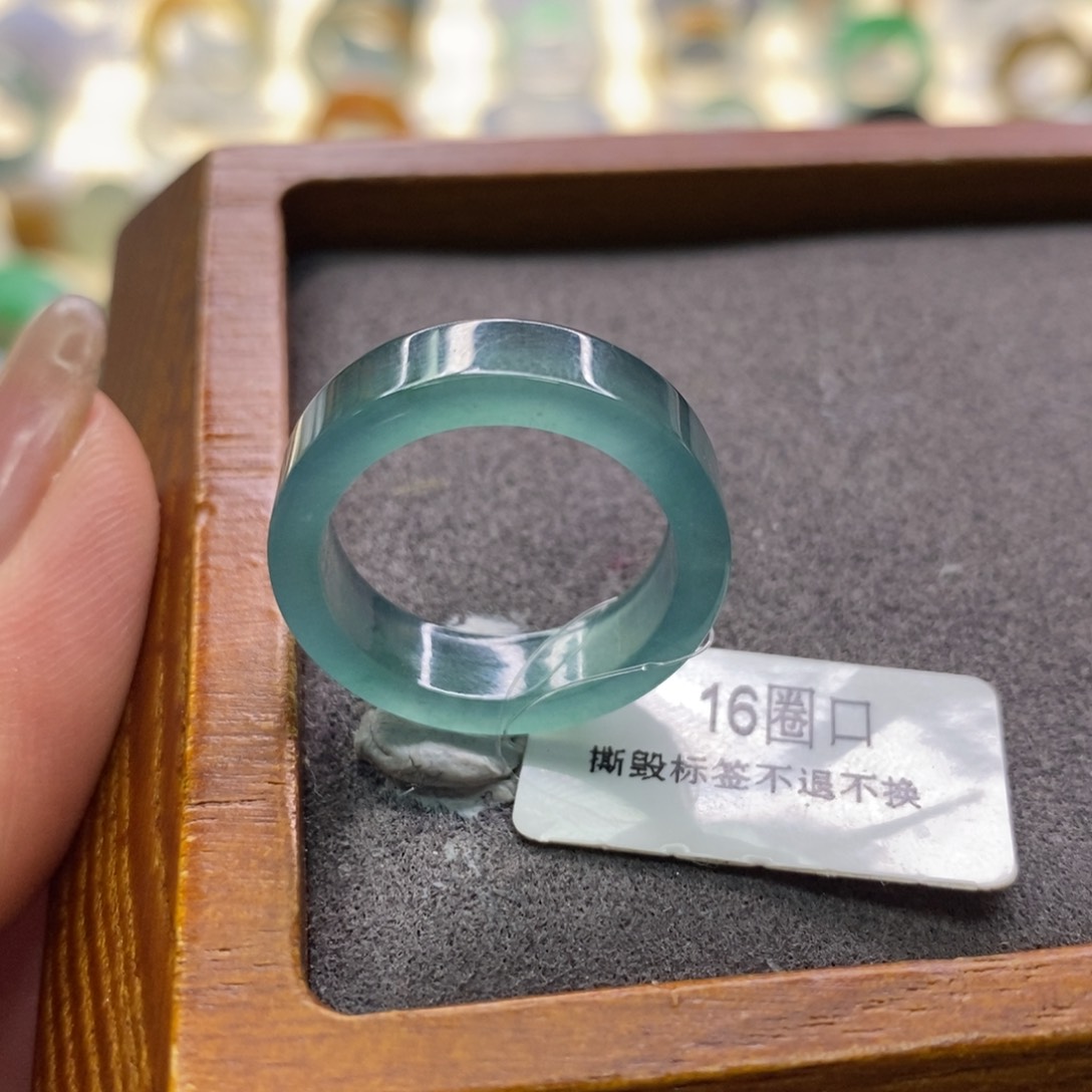 翡翠戒指未镶嵌翡翠