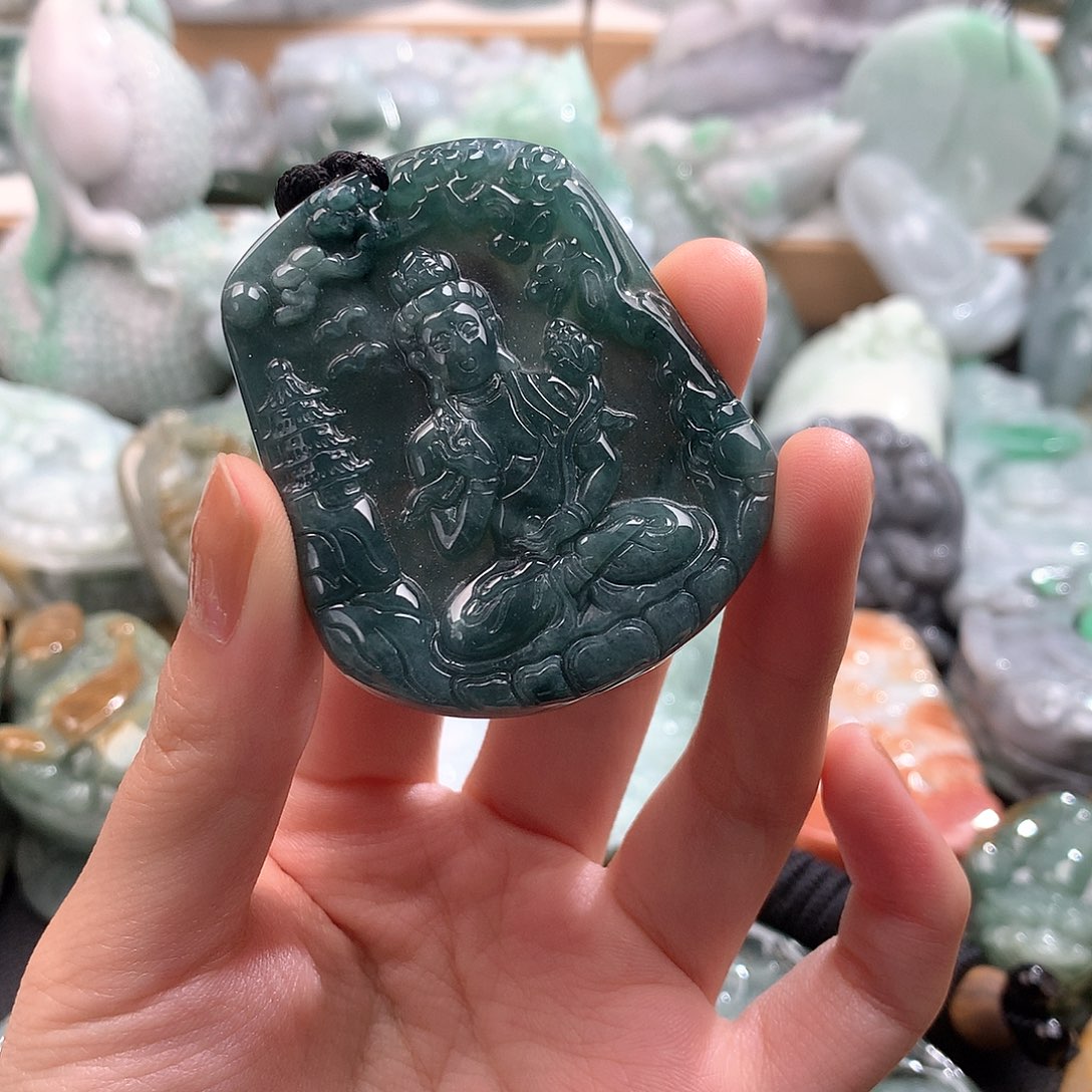 吊坠(不含链)未镶嵌翡翠