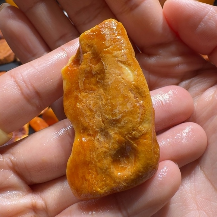 定制琥珀未镶嵌定制