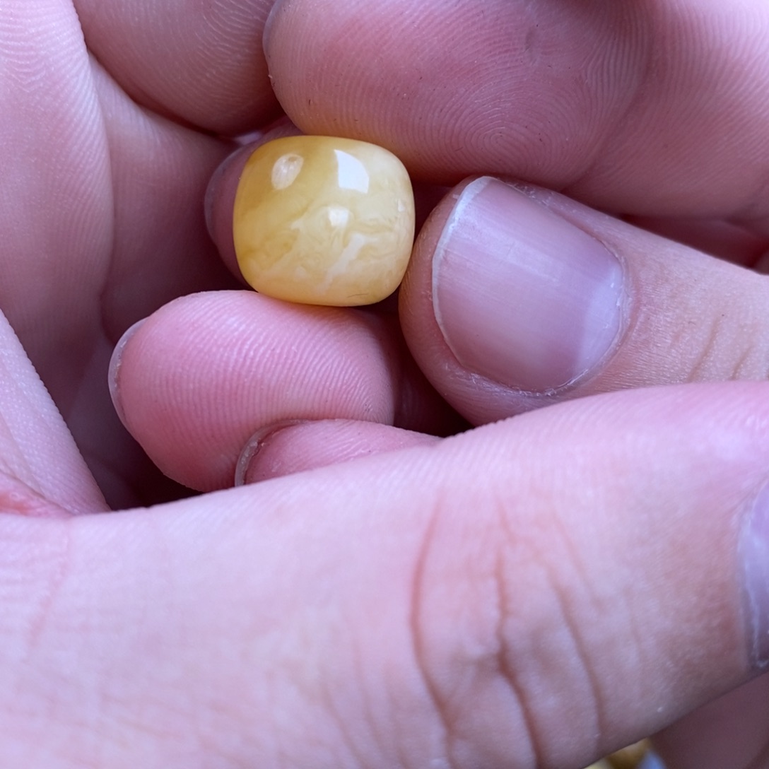 蜜蜡裸石未镶嵌?****东