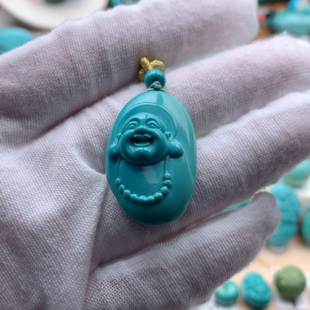 绿松石颈饰未镶嵌