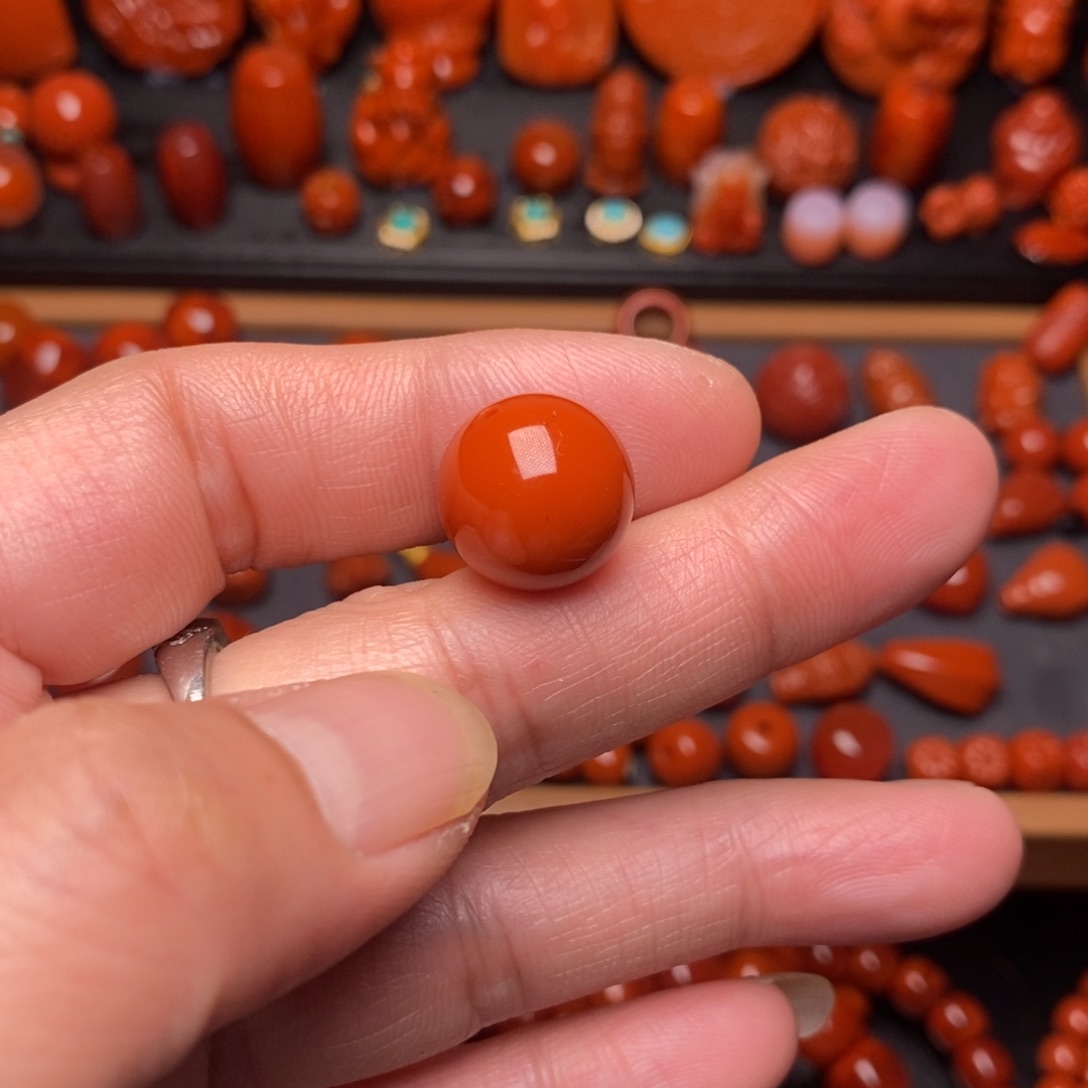 南红玛瑙配饰14.6未镶嵌哈*?