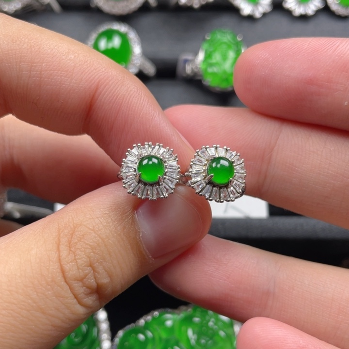 翡翠耳环银S925镶嵌耳钉