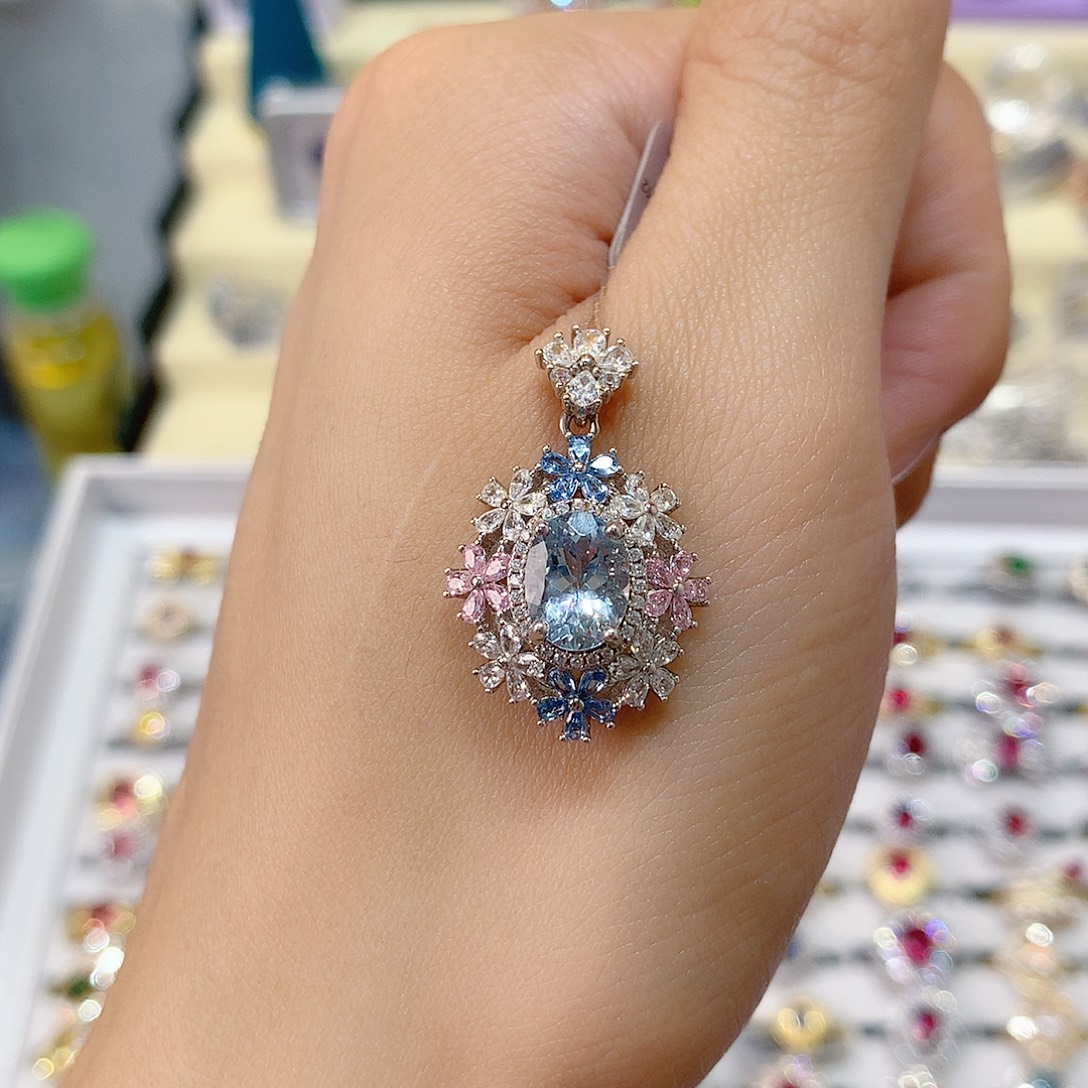 银S925镶嵌海蓝宝石吊坠(赠链)