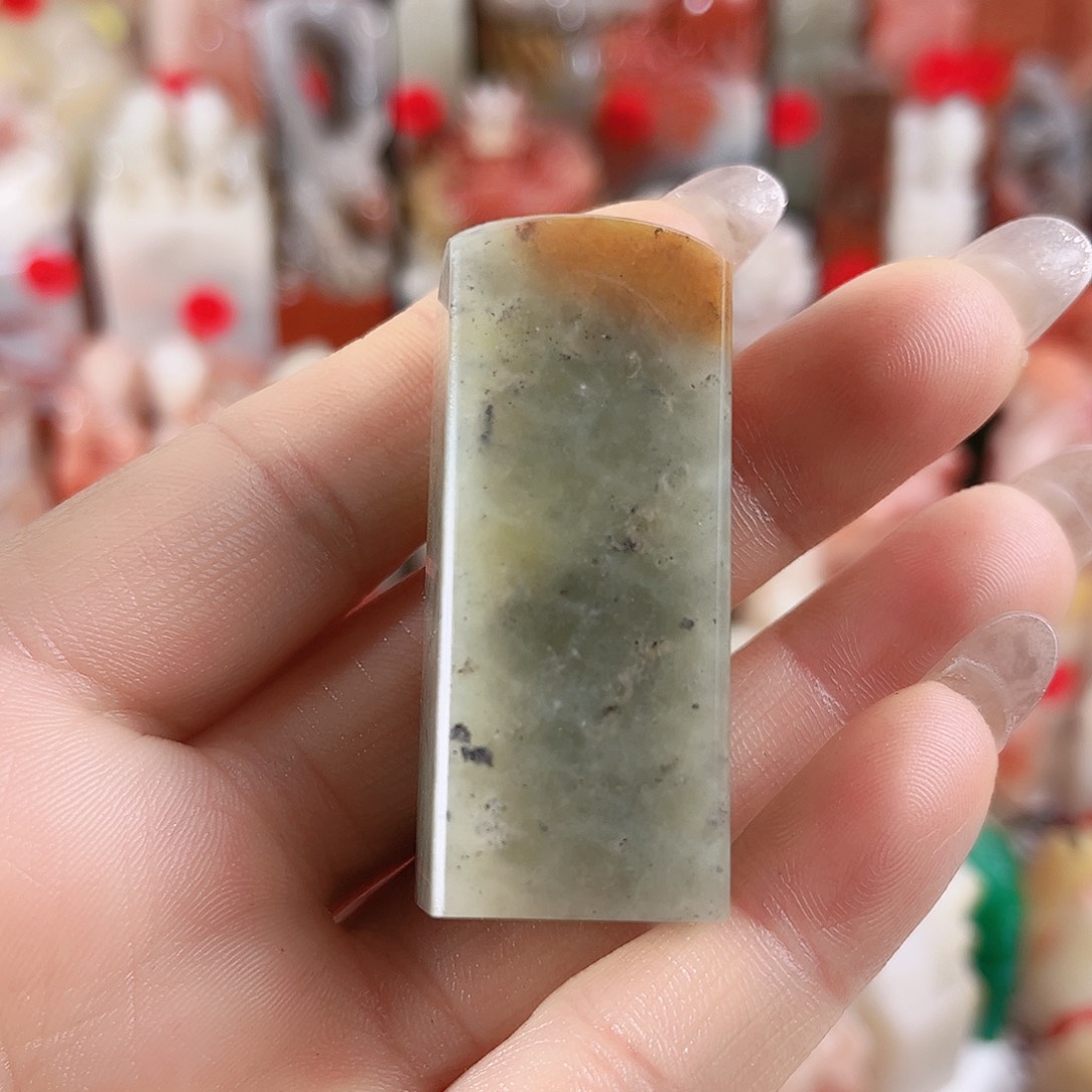 寿山石印石行**人定制的