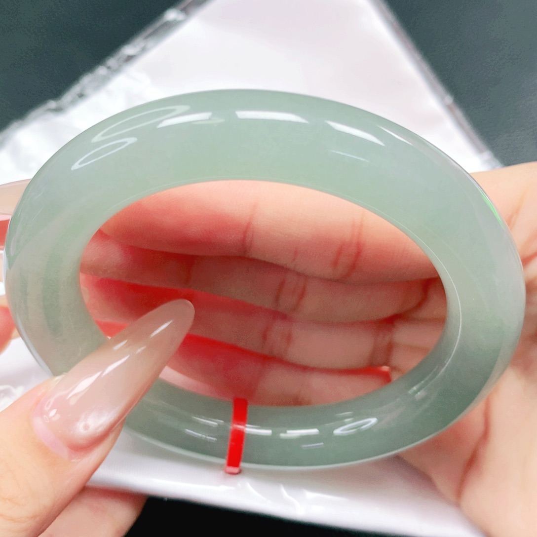 翡翠未镶嵌手镯57