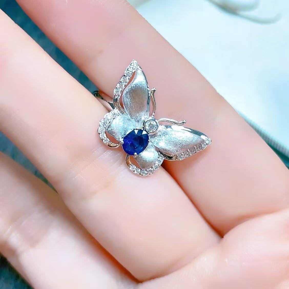 MOZFMLB266-天然蓝宝石戒指-蝴蝶轻奢设计款-单颗约60分