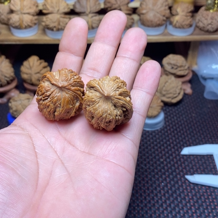 懿***把件文玩核桃文玩