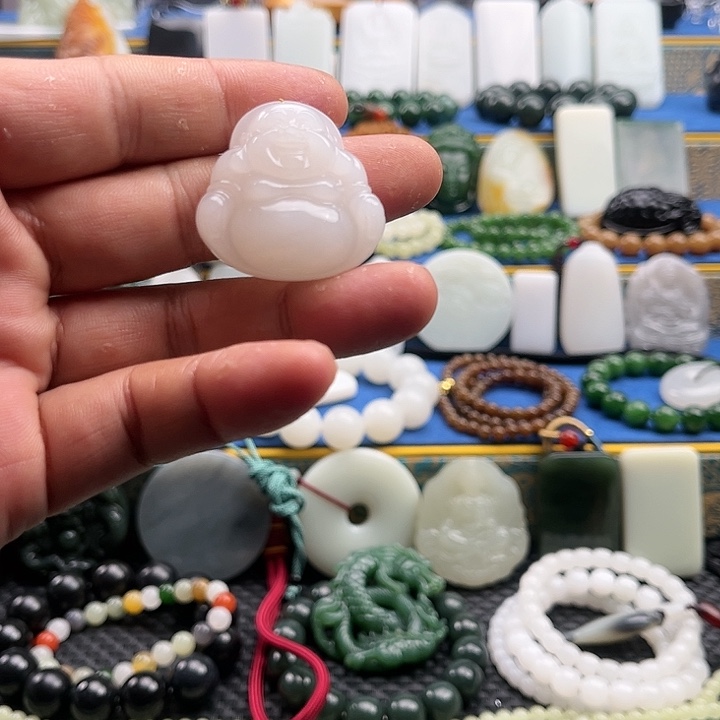 用***5和田玉（白玉）未镶嵌颈饰