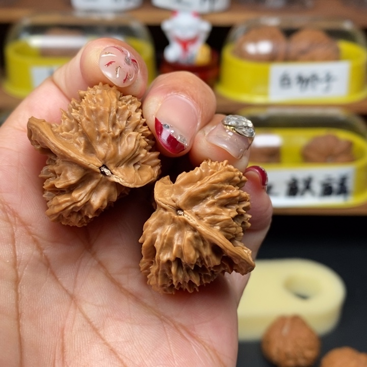 文玩核桃吊坠五**瘦官帽半壁