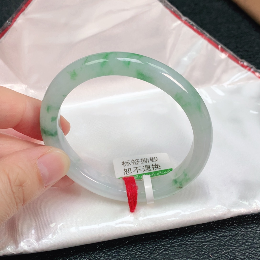 翡翠手镯未镶嵌54➕贵妃