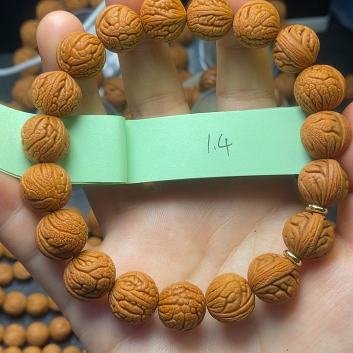 吊坠桃核秦岭山野生桃核