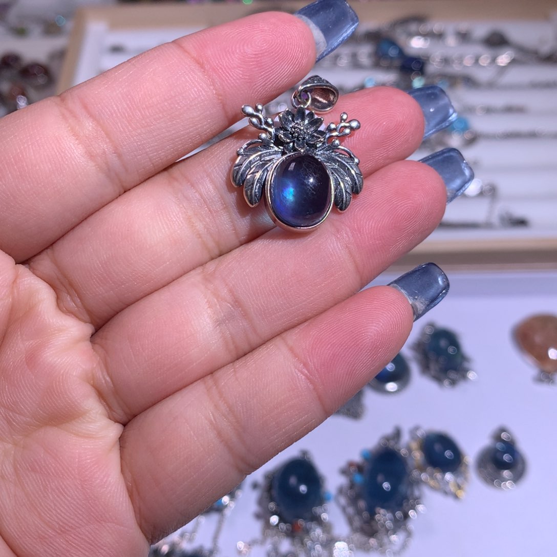 【闪购商品】水晶戒指银S925镶嵌H****师