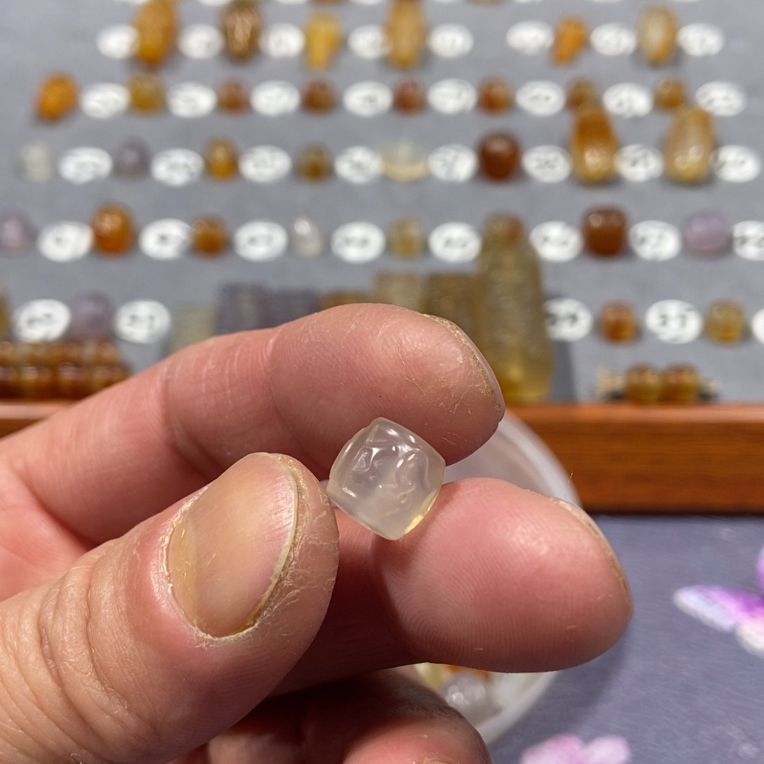 鸥***果玛瑙/玉髓合金颈饰珠