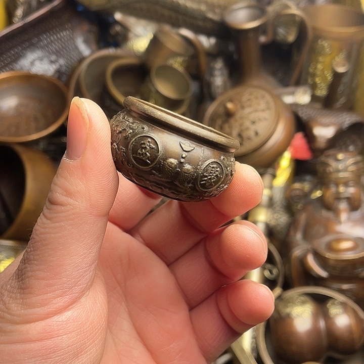 诚信经营铜器摆件