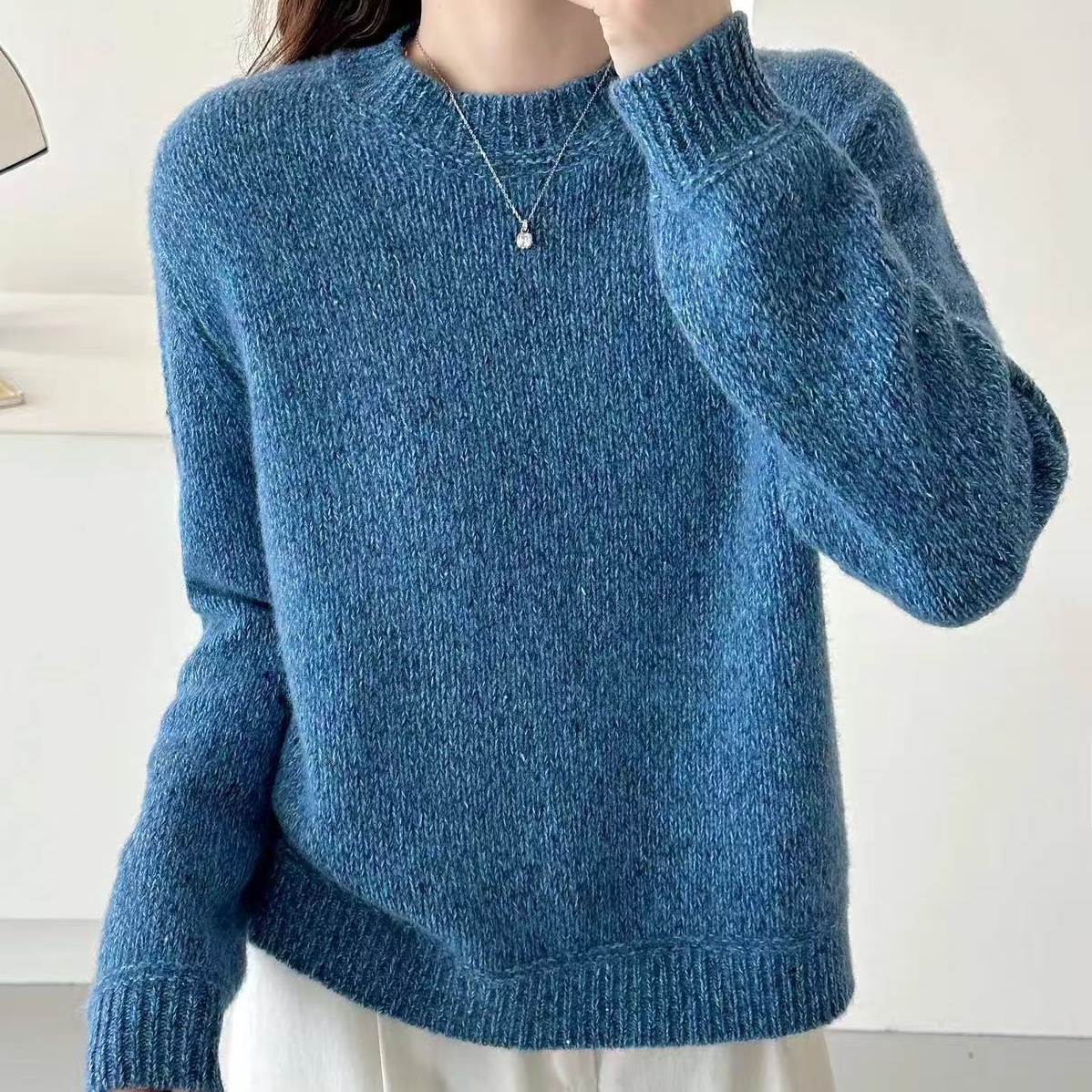   女加厚羊绒衫259012
