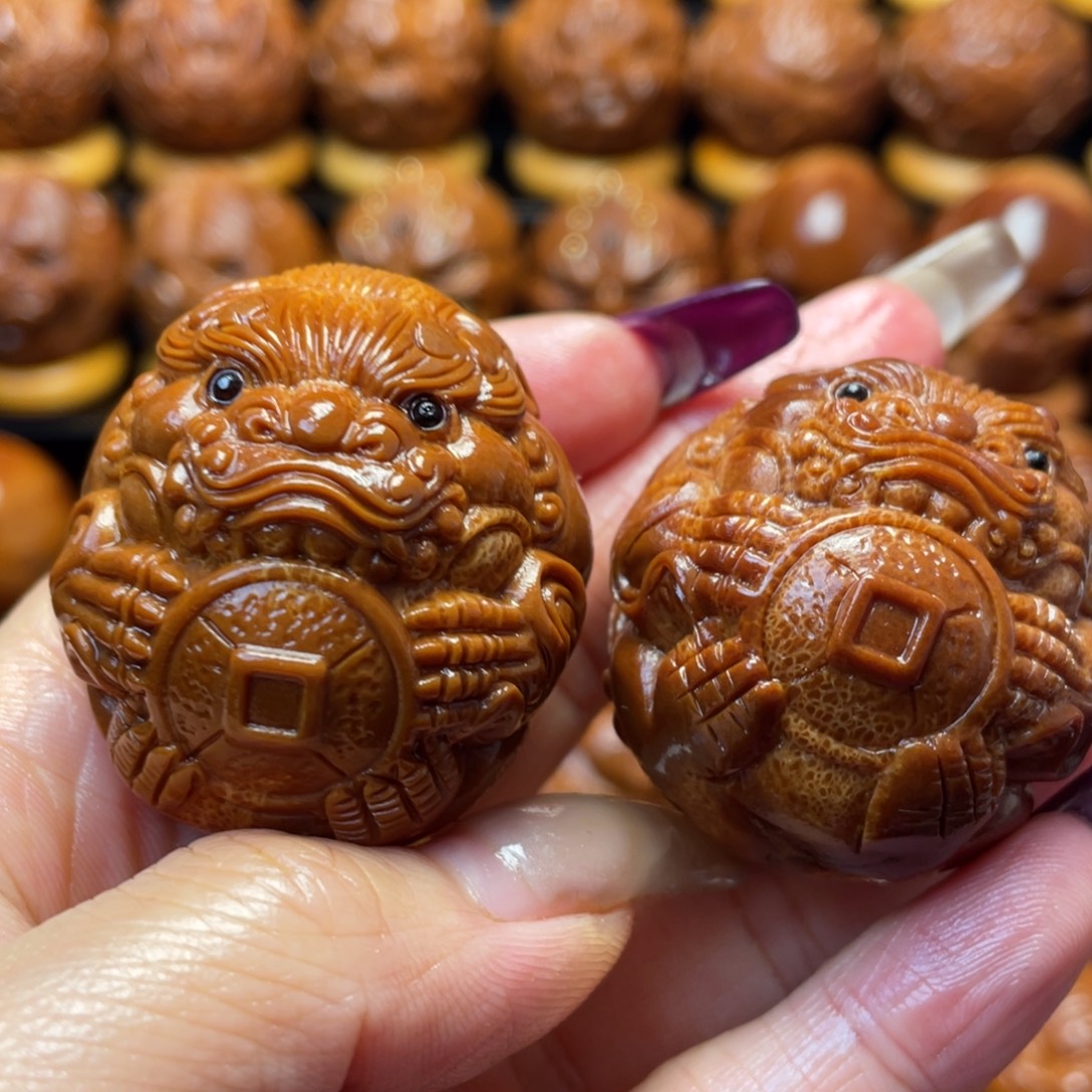 橄榄核把件橄榄球