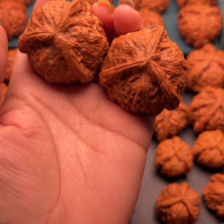 梁***哥吊坠文玩核桃88888888