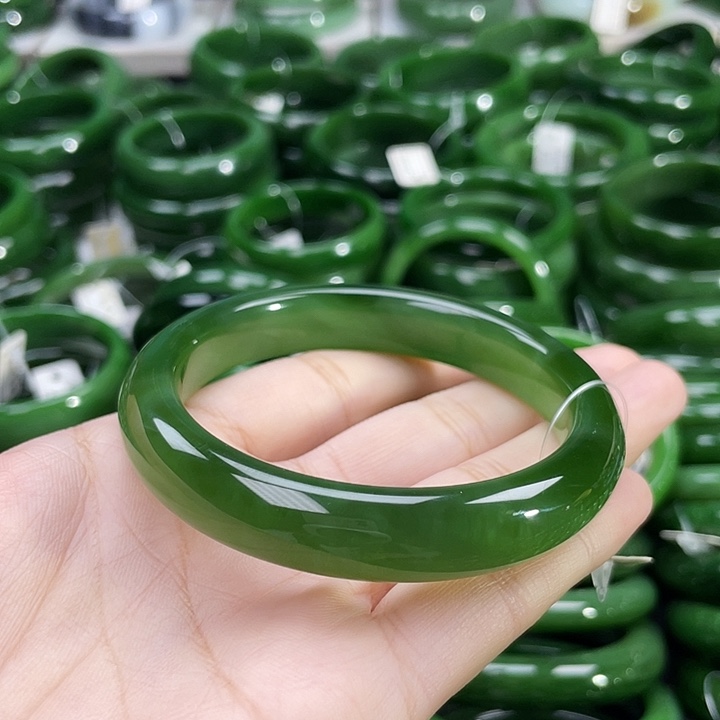 未镶嵌手镯和田玉（碧玉）