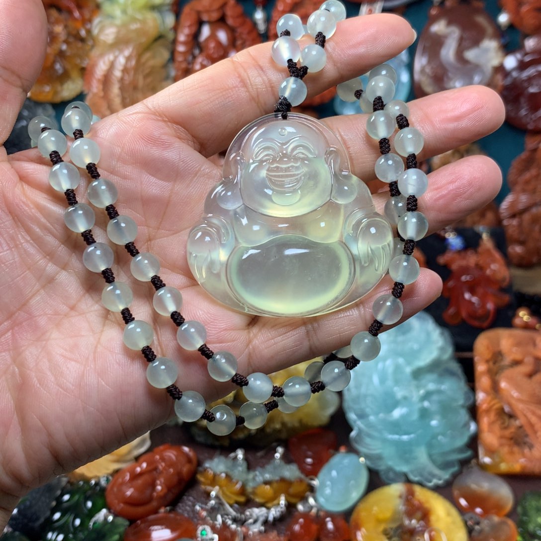 蛇纹石玉挂坠未镶嵌