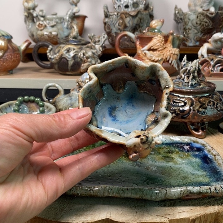 壶我们的确是一个人