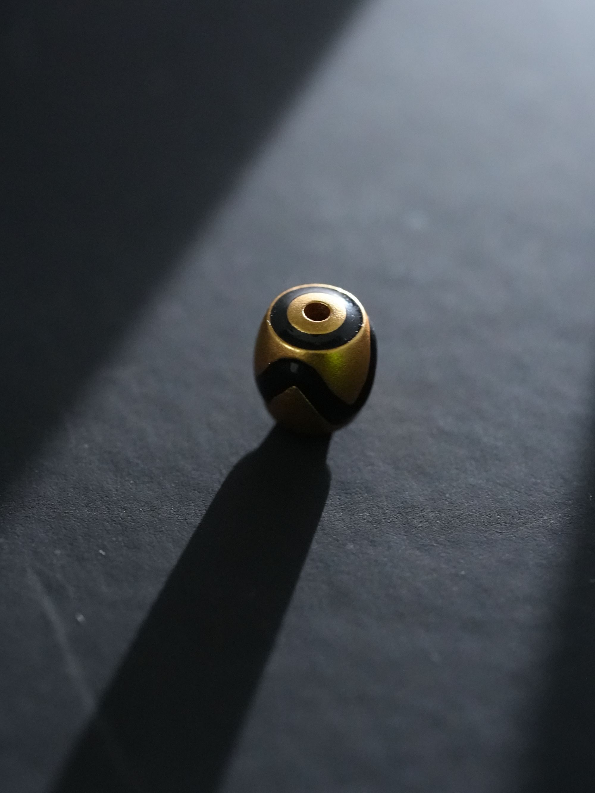 编号041魂殿手作文玩配饰.熏黑长桶珠顶珠