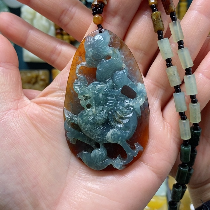 蛇纹石玉未镶嵌挂件