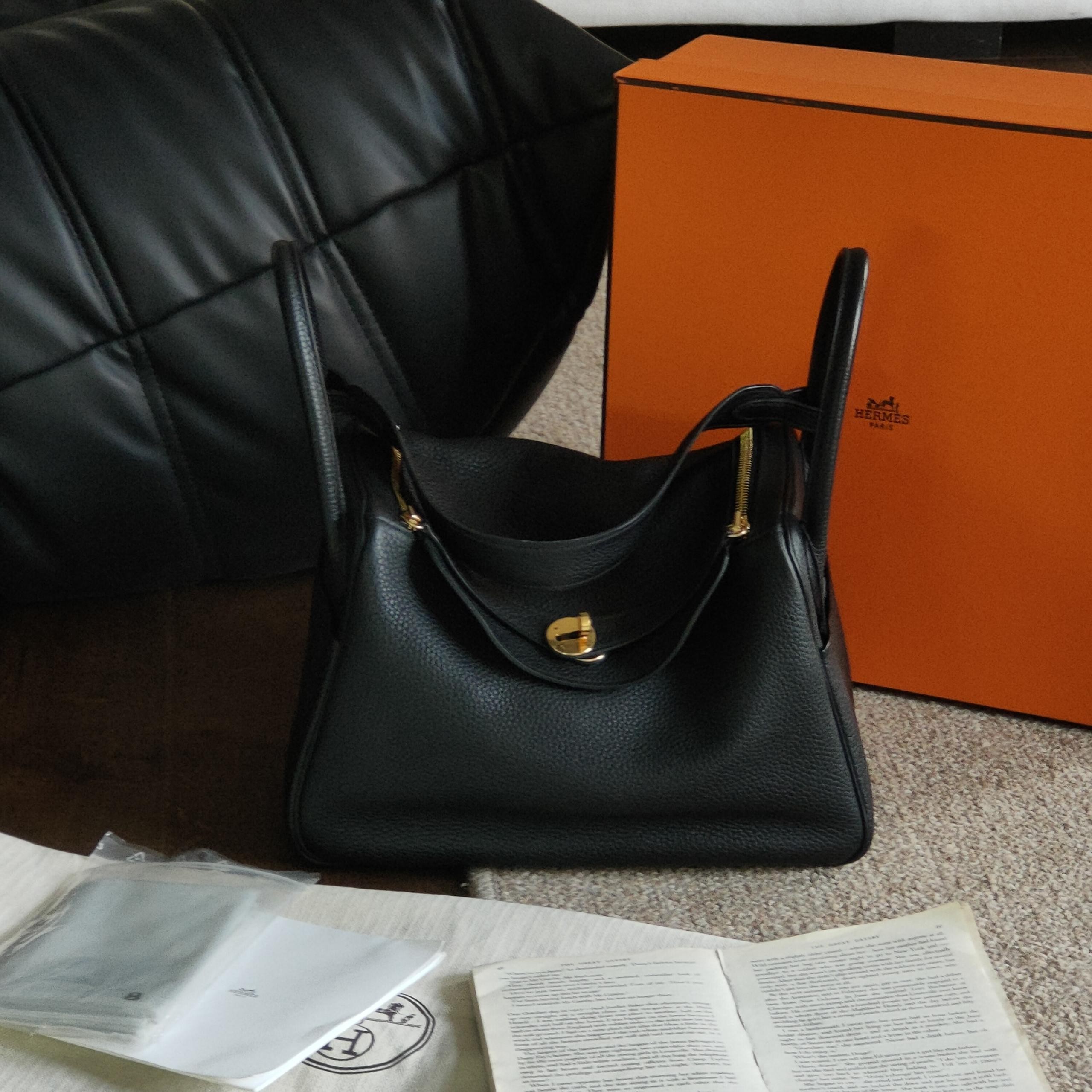 95新 Hermes/爱马仕 Azul-黑金TC皮Lindy30单肩包39693